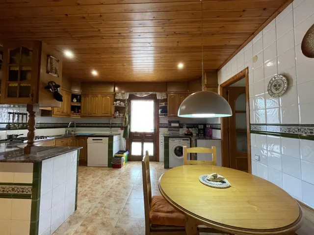 MASIA DE 4 habitaciones EN FONOLLOSA — 33