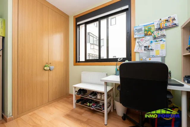 Luminoso piso de 3 dormitorios, 2 baños, garaje y trastero. — 31