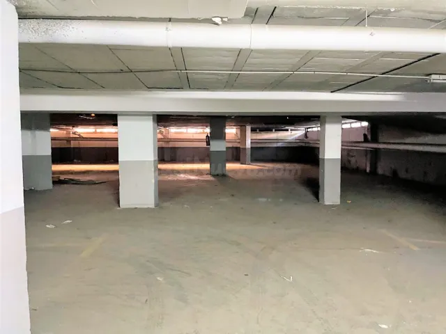 Planta de Edificio con 82 plazas de Garaje - foto 5