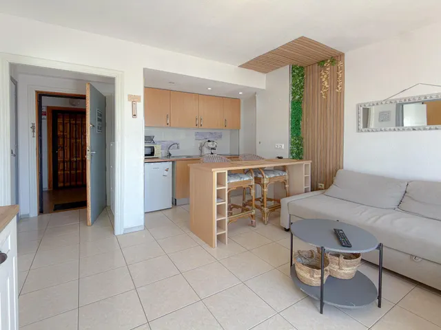 La Veleta! Espectacular apartamento con increíble diseño y Licencia turística+ Amplia terraza con vistas panorámicas y laterales al mar (250 mts playa) — 11