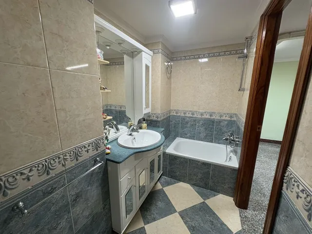 Chalet 8 habitaciones 700m² en venta - Centro — 24