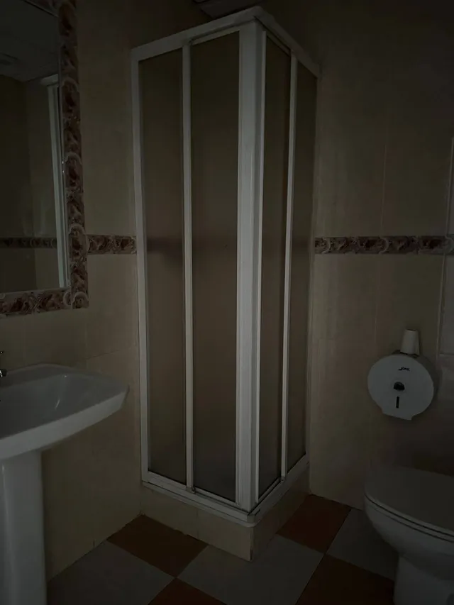 Local muy económico en felipe trigo de 150 m2 *nuevo precio 75.000 € con cambio de uso a vivienda permitido — 8