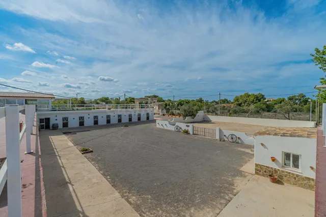 Finca rústica con campo de hípica y licencia de hostelería - foto 5