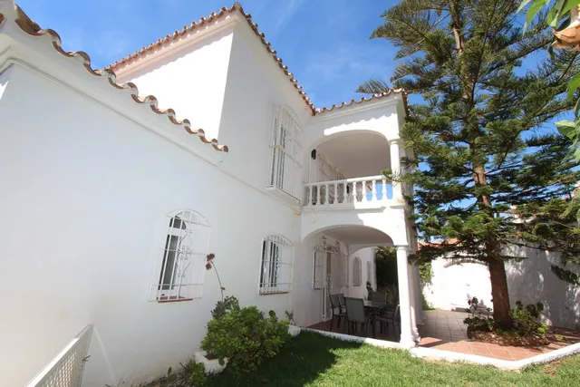 VILLA INDEPENDIENTE CON 4 habitaciones — 6