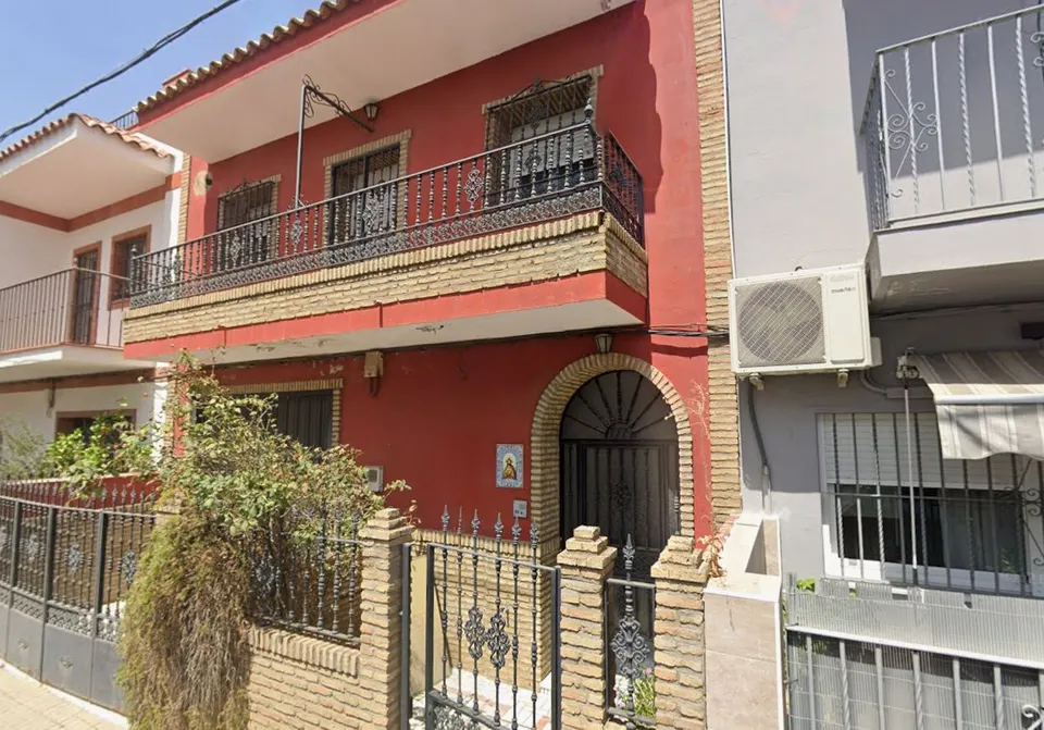 VENTA CASA EN SEVILLA - ALQUILADA
