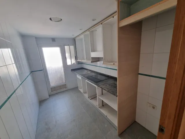 PISO AVDA. AMALIO GIMENO — 10