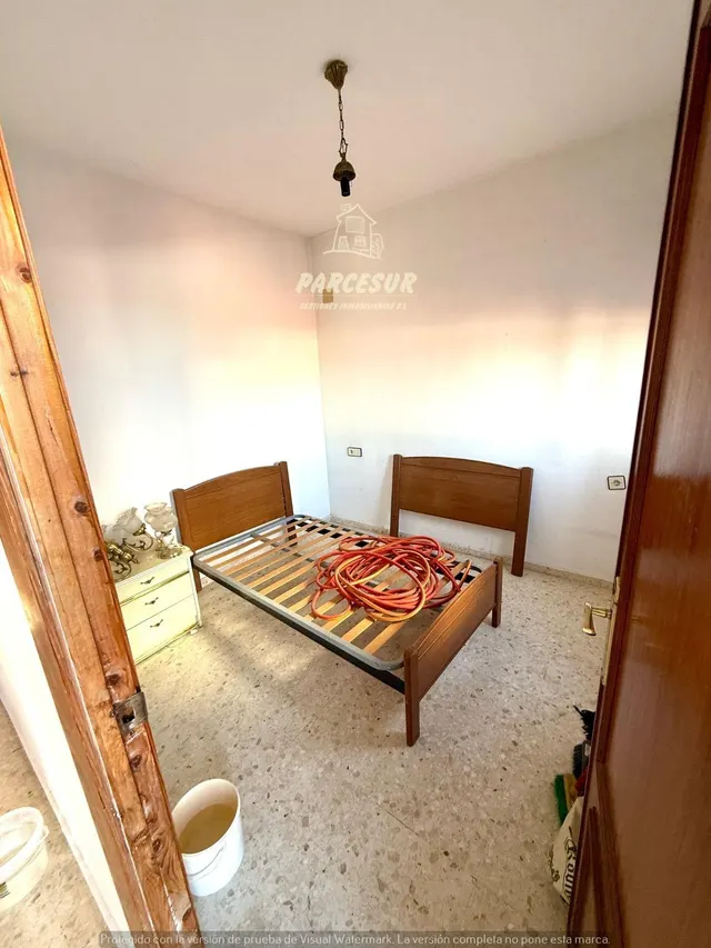 ZONA HIGUERON -Oportunidad única en el corazón del barrio! Casa + negocio en venta — 34