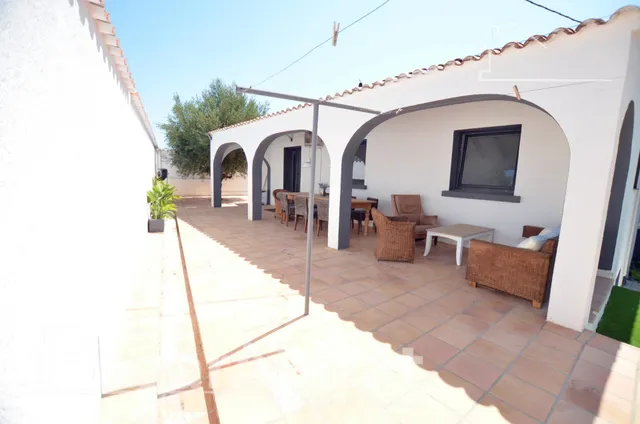 PRECIOSO CHALET REFORMADO CON PISCINA, GARAJE Y DOS TERRAZAS — 17