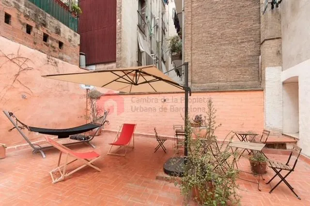 Vivienda con terraza en Santa Caterina i la Ribera con rentabilidad — 4