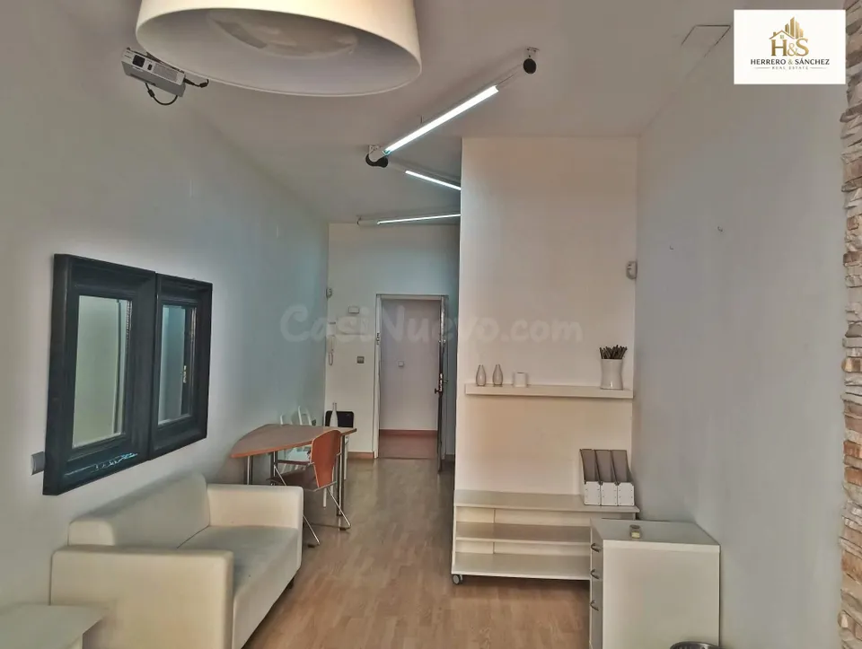 Se alquila oficina en entreplanta - calle castaños - zona centro - Alicante