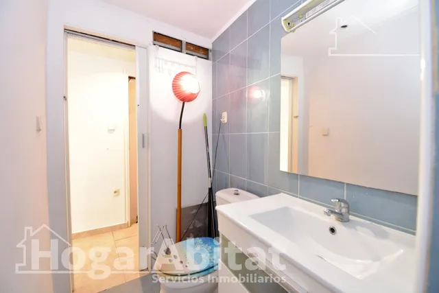 Precioso ático dúplex, impecable y luminoso, todo amueblado y en pleno centro histórico — 27