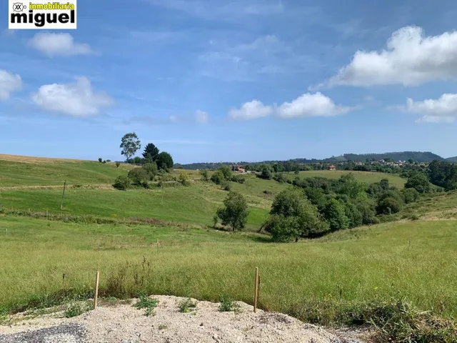 Se venden parcelas en Villanueva de Colombres, Ribadedeva
