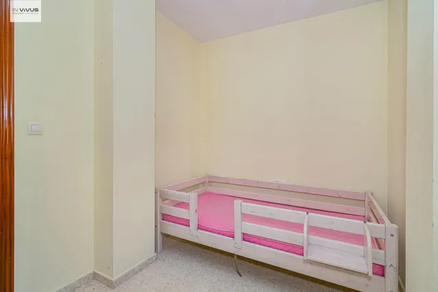 ALQUILER DE PISO DE 4 DORMITORIOS EN EL BARRIO DE ALBAYDA TOTALMENTE AMUEBLADO Y EQUIPADO Y CON PLAZA DE  GARAGE INCLUIDA — 16