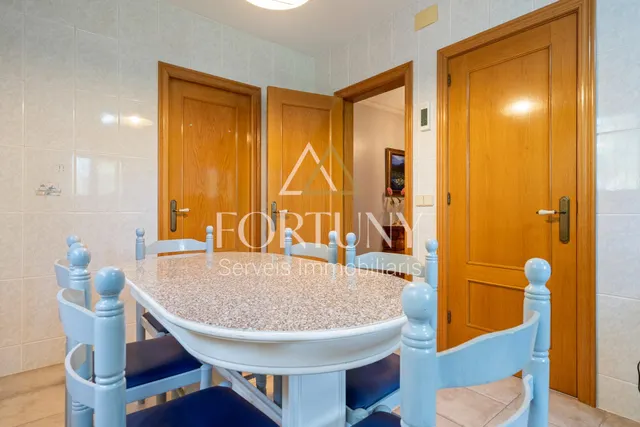 Casa en venta en calle Principal, Cabra del Camp. — 12