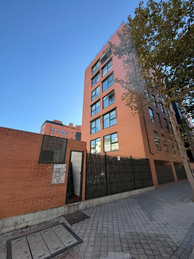 Garaje 12m² en venta - Pau de Carabanchel — 8