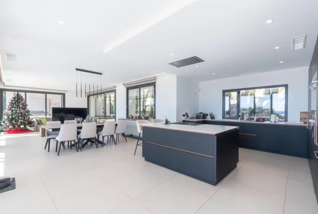 Chalet 4 habitaciones 640m² en venta - Costa del Sol — 14