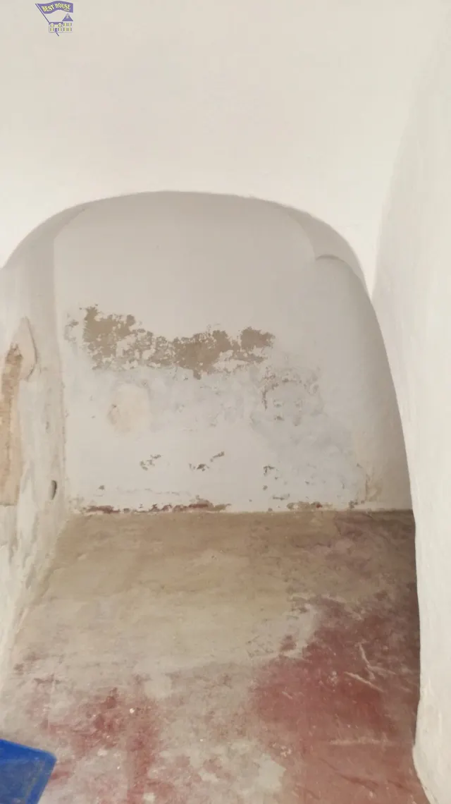 VENTA DE CASA EN PLENO CENTRO DEL BARRIO BAJO — 12