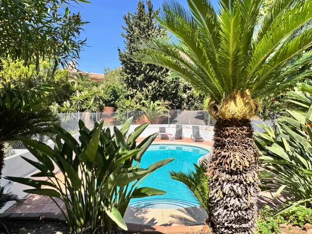 Chalet Independiente de Lujo en Benalmádena – Privacidad, Naturaleza y Vistas al Mar — 23
