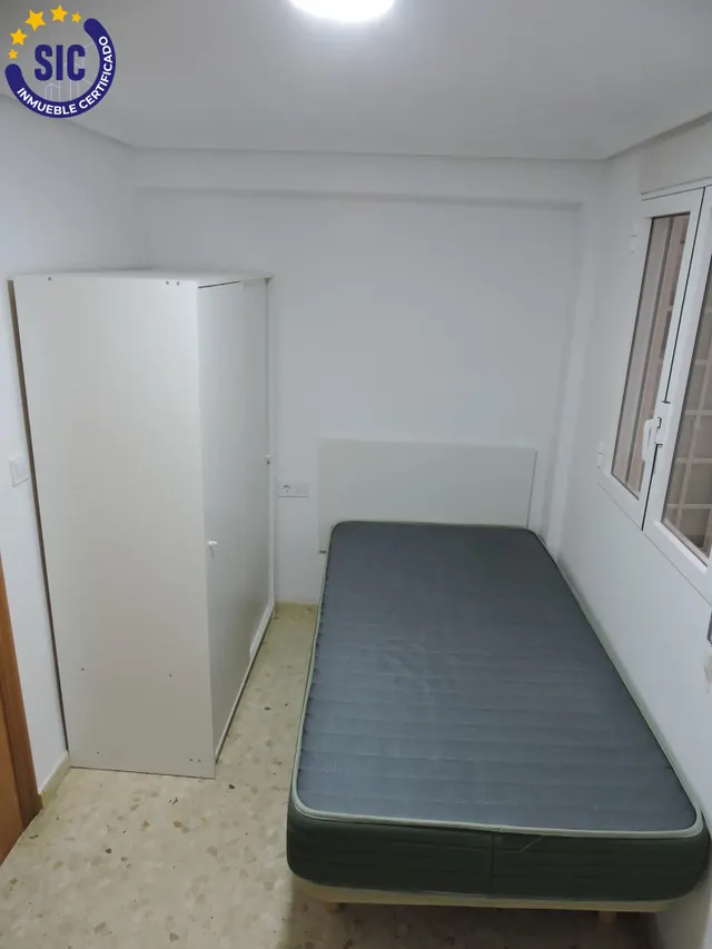 Piso en venta en Benicalap de 3 habitaciones, con terraza y balcón — 8