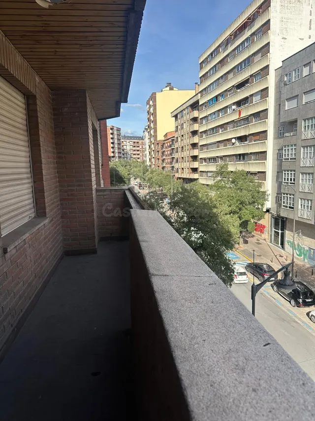 VENTA: Amplio Piso Zona Alta - foto 2