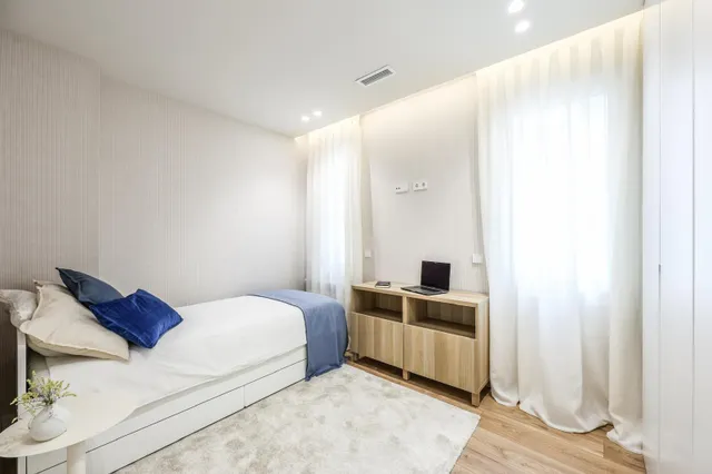 Exclusiva vivienda de lujo en planta alta con orientación sur junto al retiro — 21