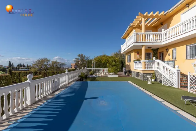 ¡MAGNIFICO CHALET INDEPENDIENTE CON CALIDADES ESPECTACULARES Y PISCINA PRIVADA EN GOJAR! — 2