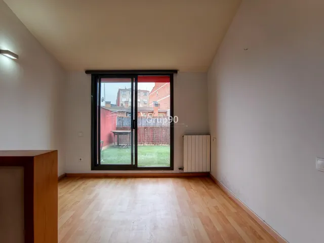 ÁTICO DÚPLEX CON TERRAZA PRIVADA JUNTO A RICARD VINYES — 35