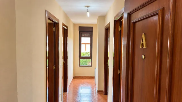 APARTAMENTO A POCOS METROS DE LA PLAYA DE COBRECES - foto 2