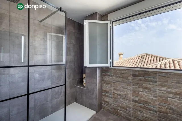 Casa en venta en Monachil (Granada) – Amplia, luminosa y con gran potencial — 16