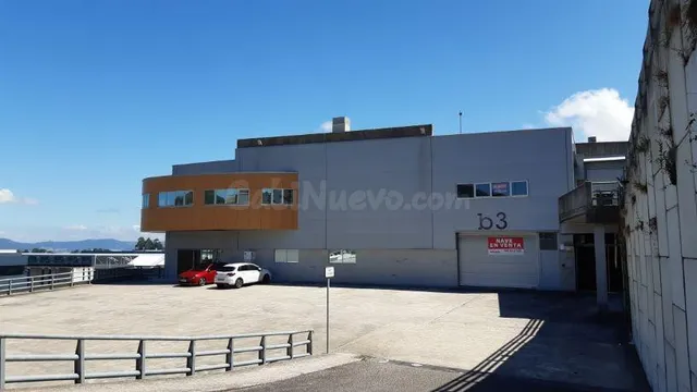 NAVE EN VENTA EN EL PTL VALLADARES (VIGO) - foto 2
