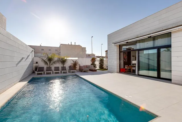 Villa Mediterránea con Piscina Privada – Pilar de la Horadad - foto 2