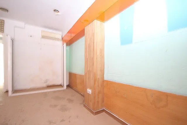 Bajo en esquina para convertir en vivienda o negocio en Alaquàs. con informe de arquitecto — 31