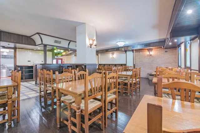 Se traspasa negocio de hosteleria en funcionamiento 12.000€ — 17