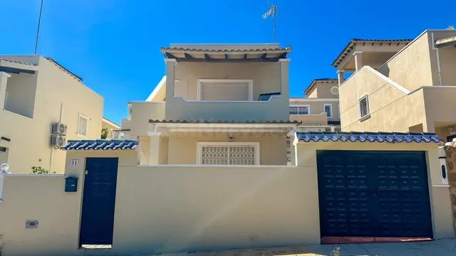 Villa independiente con solárium y vistas panorámicas | El G - foto 2
