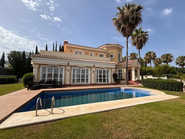 Vivienda unifamiliar en La Panera, Estepona — 2
