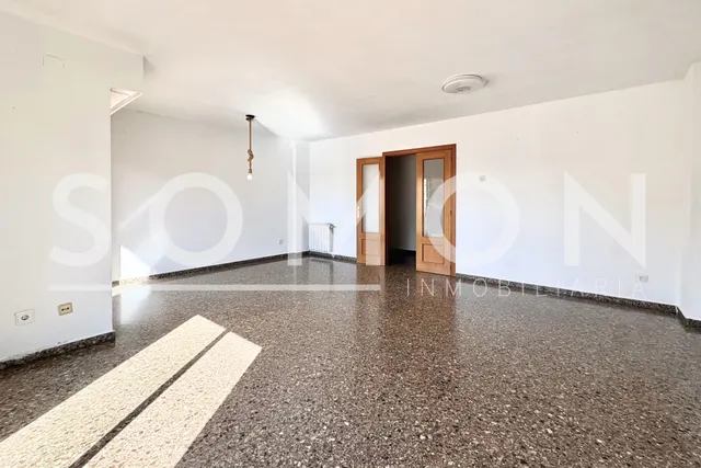 VIVIENDA EN ALQUILER EN LA CARRETERA DE MALILLA — 6