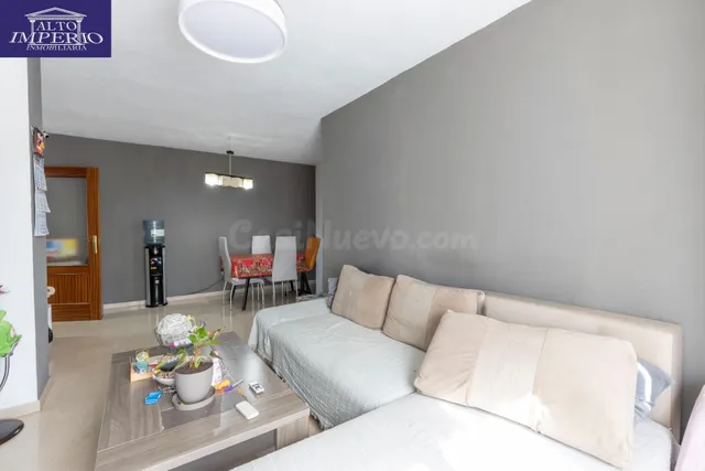 PISO VPO DE CUATRO DORMITORIOS CON GARAJE EN PADRE CLARET — 4