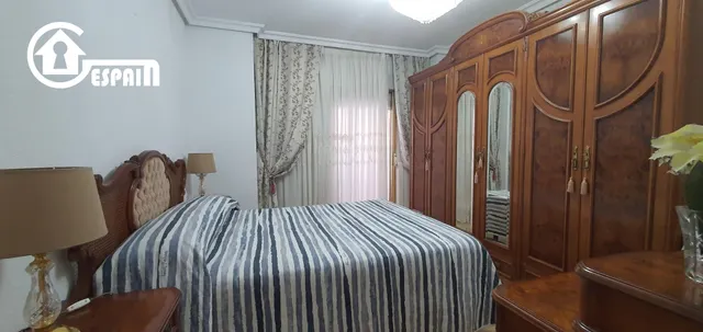 Grupo gespain ofrece piso en venta en puerta del angel — 37