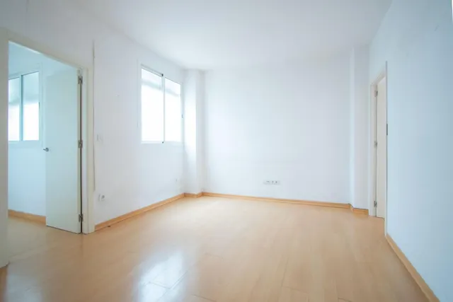Piso junto en San Julián — 24
