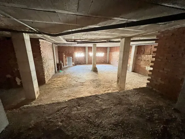 LOCAL COMERCIAL EN ALQUILER EN EL CENTRO DE LA UNÓN — 8