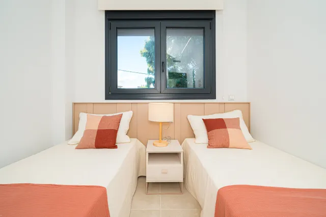 APARTAMENTO DE DOS DORMITORIOS EN VENTA EN DENIA, PRIMERA LINEA. COSTA BLANCA. — 13