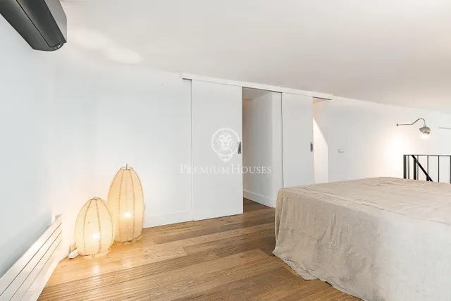 Exclusivo loft de diseño con piscina privada en Poble Sec — 14