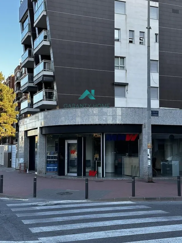 Local de alquiler en Infante Juan Manuel, Murcia