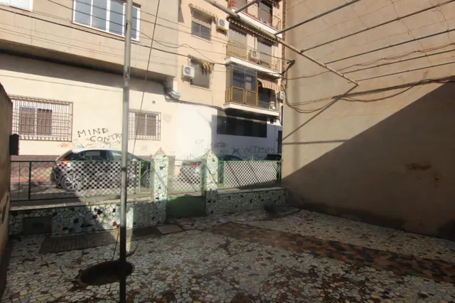 PLANTA BAJA , 350 METROS , PATIO AMPLIO , GRAN OPORTUNIDAD — 43