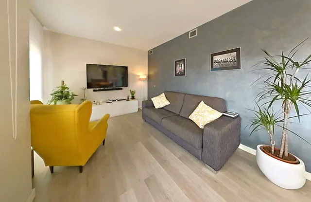 Espectacular ático reformado con terraza privada de 100 m2 en gràcia, Sabadell — 7