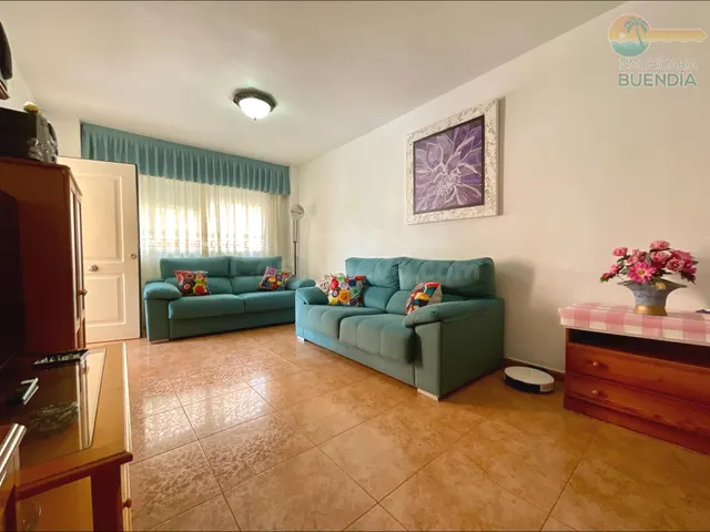 EXCLUSIVA  PLANTA BAJA CON ENCANTO A 300 M DEL MAR — 2