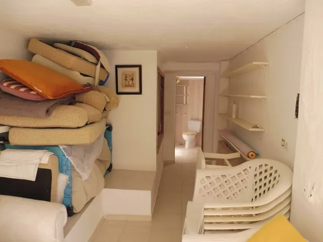 Villa grande con mucho potencial y vistas al mar zona Estupa Budista, Benalmádena — 47