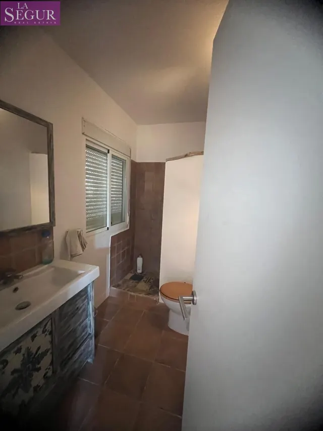 Magnifica casa con terreno rustico en abejaruco — 9