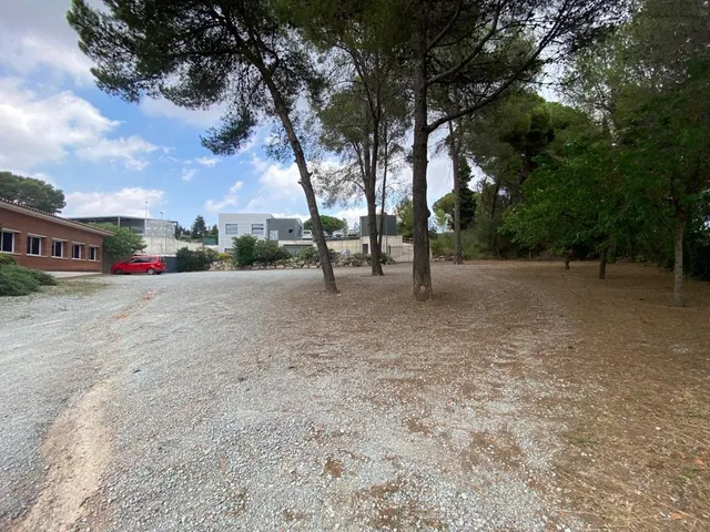 Terreno + Masía en venta en Bellaterra — 44