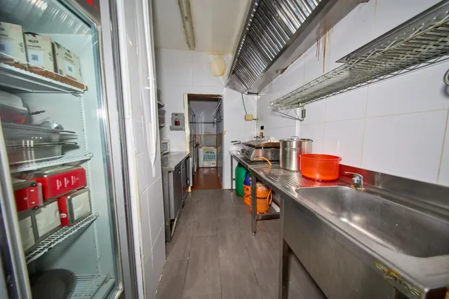Oportunidad de bar en el corazón de Granada — 18